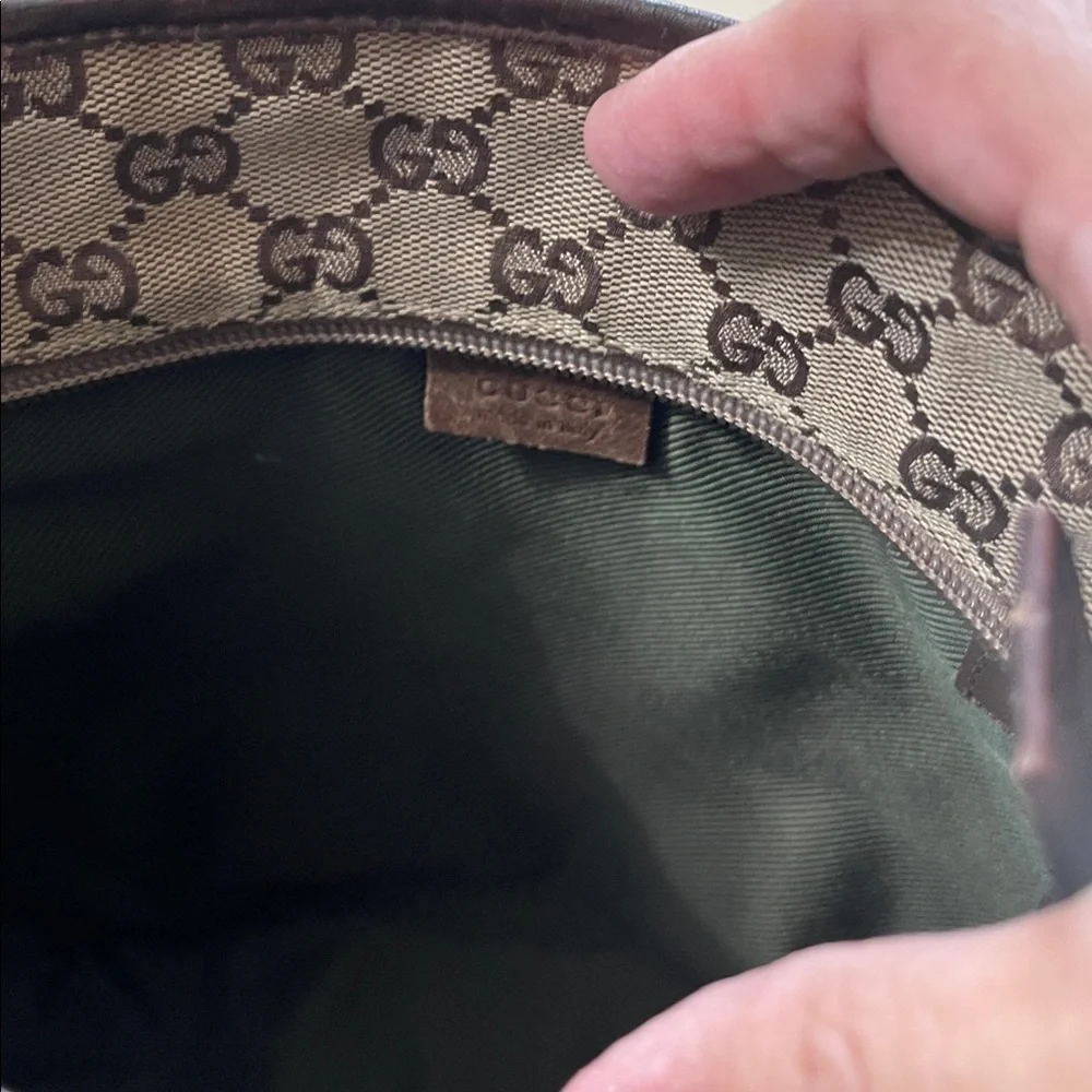 Gucci Vintage Authentic GG Monogram Canvas Over Shoulder/Hand Tote Bag. P
